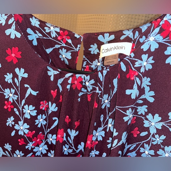 Calvin Klein Purple/Blue Floral Print Sleeveless Top SZ M - Picture 3 of 3